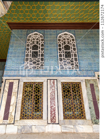 Baghdad Kiosk, at the Fourth Courtyard of Topkapi Palace, decorated with floral blue mosaic tiles, Istanbul, Turkey 112672174