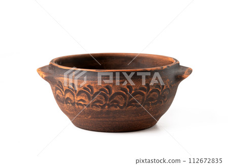 Empty clay deep plate isolated on white background. 112672835