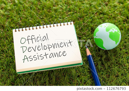 有一個筆記本，上面寫著「ODA」這個字。作為一個引人注目的圖像。 112676793