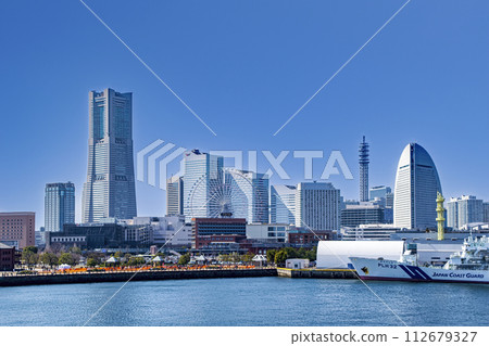 橫濱港 - 從大棧橋眺望港未來地區 112679327