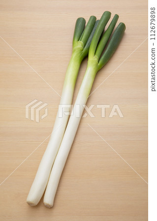 White onion White onion 112679898