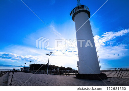 A small island floating in the sea, an island where people can gather, be healed, refreshed, and generate vitality for tomorrow. A small island floating in the sea, an island where people can gather, be healed, refreshed, and generate vitality for tomorrow. 112681860