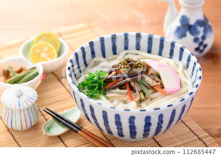 野菜烏龍麵（大量使用春季食材） 112685447