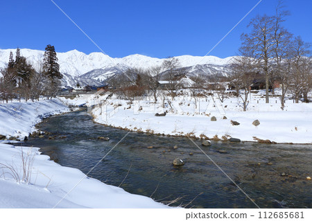 白馬村：大出公園和北阿爾卑斯山的雪景 112685681