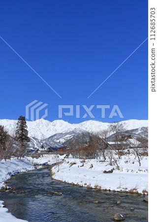 白馬村：大出公園和北阿爾卑斯山的雪景 112685703