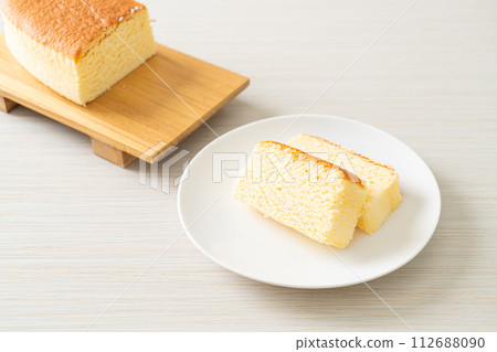 cheese cake in Japanese style cheese cake in Japanese style 112688090