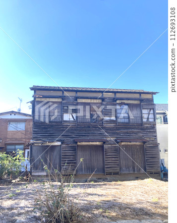 兩層公寓無人居住 112693108