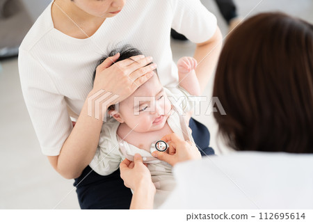 Newborn examination image Newborn examination image 112695614