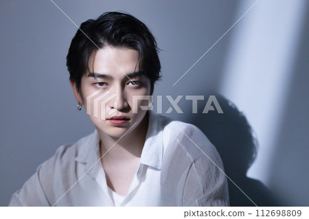 20多歲男性的美容 112698809