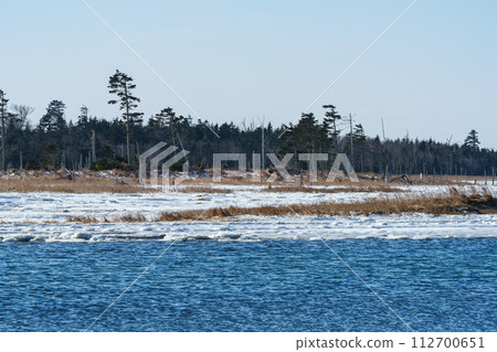 北海道、根室、春國台、結冰的風蓮湖 北海道、根室、春國台、結冰的風蓮湖 112700651