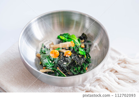 Garlic chives namul Garlic chives namul 112702093