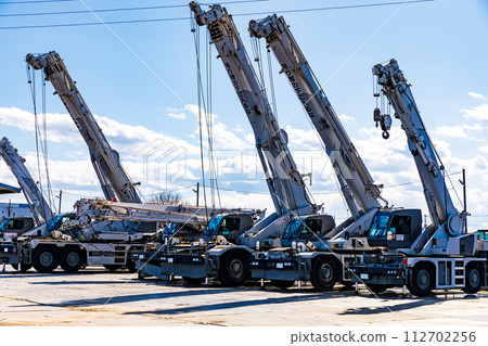 construction equipment rough terrain crane construction equipment rough terrain crane 112702256