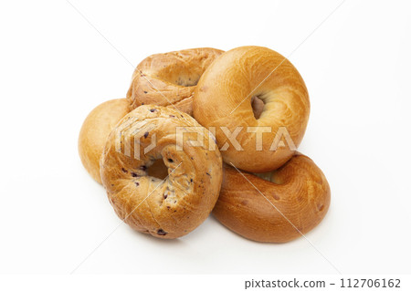 bagel bread on white background 112706162