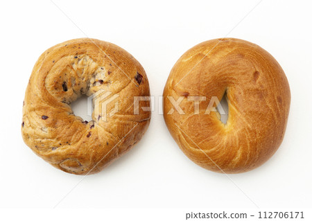 bagel bread on white background bagel bread on white background 112706171