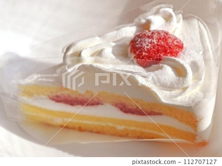 Strawberry shortcake 112707127