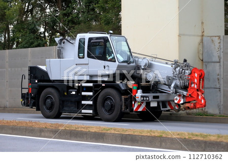Rough terrain crane image 112710362