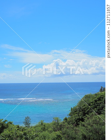 Okinawa's blue sea and blue sky Okinawa's blue sea and blue sky 112711857