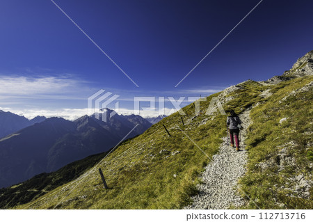 Mountain landscape of the Stubai Alps 112713716