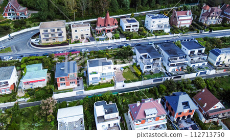 Panorama of houses  (drone view) in northern part of Le Havre 112713750