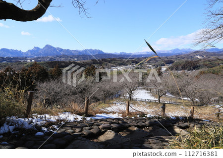 Gokan Castle Ruins Park (view from the main enclosure) 112716381