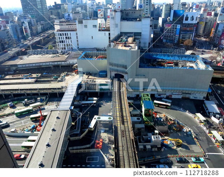 Shibuya Station East Exit 2013.12.31 Toyoko Line Shibuya Station and Tokyu Department Store Toyoko Store being demolished Shibuya Station East Exit 2013.12.31 Toyoko Line Shibuya Station and Tokyu Department Store Toyoko Store being demolished 112718288