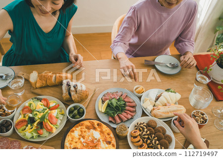 dietary, meal, bird's-eye view 112719497