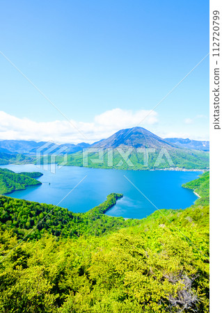從半月山展望台眺望中禪寺湖和男體山(5月) 從半月山展望台眺望中禪寺湖和男體山(5月) 112720799