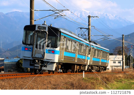 [JR Shikoku] 7000 series (Yosan Line: Mibu River - Tamanoe) 112721876