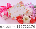 bouquet and thank you card 112722170