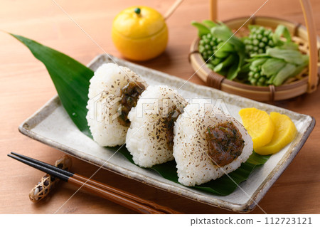 Fukinoto Miso Grilled Onigiri Early Spring Ingredients Fukinoto Miso (Onigiri) Fukinoto Miso Grilled Onigiri Early Spring Ingredients Fukinoto Miso (Onigiri) 112723121