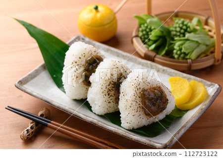 Fukinoto Miso Grilled Onigiri Early Spring Ingredients Fukinoto Miso (Onigiri) Fukinoto Miso Grilled Onigiri Early Spring Ingredients Fukinoto Miso (Onigiri) 112723122