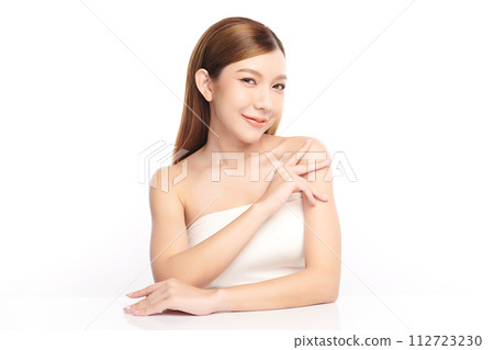 Beautiful young asian woman with clean fresh skin on white background, Face care, Facial treatment, Cosmetology, beauty and spa, Asian women portrait. 112723230