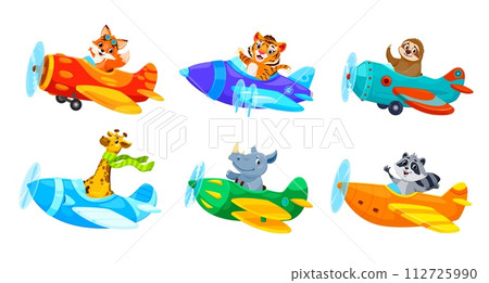 Cartoon baby animals on planes, pilot characters, hippo and giraffe, tiger and sloth, vector zoo. Raccoon and fox animals or kids airplane pilots, funny characters aviators flying in propeller planes 112725990
