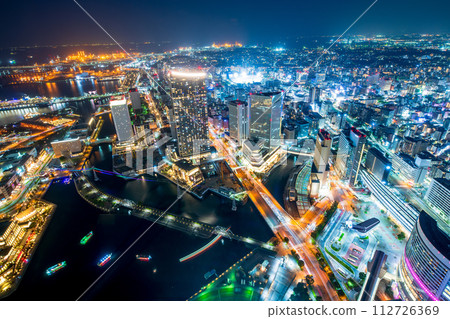 Night view from Yokohama Landmark Tower 112726369