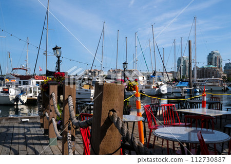 fisherman's wharf Victoria British Columbia, Fisherman's wharf House Boat Homes float on Vancouver Island BC Boats and Yachts at Fisherman's Wharf Marina in Inner Harbour. Canada Victoria 10.10.2023 112730887