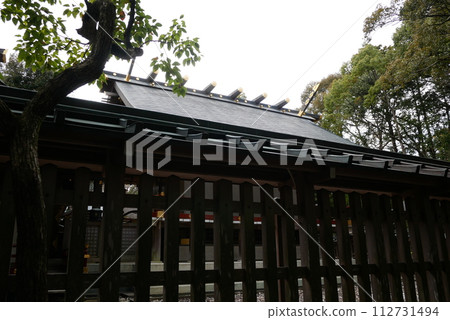 Shrine roof 112731494