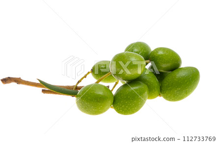 sprig with green olives isolated 112733769