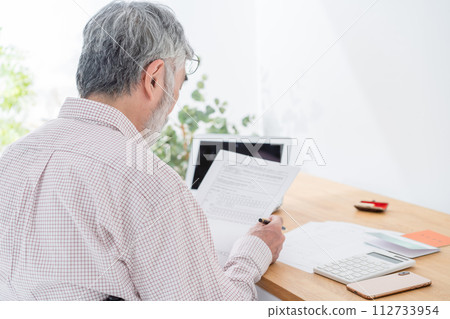 Senior man wheelchair end of life Senior man wheelchair end of life 112733954