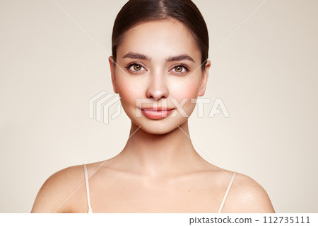 Portrait beautiful young woman with clean fresh skin 112735111