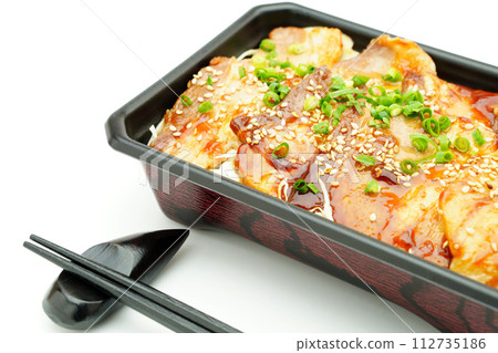 Pork yakiniku bento Pork yakiniku bento 112735186