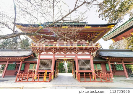 早春的鹽灶神社塔門，宮城縣鹽灶市 112735966