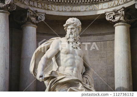 Neptune sculpture in Trevi Fountain 112736132