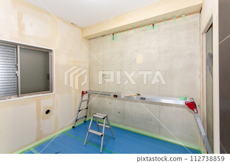 Apartment renovation cloth reupholstery 112738859