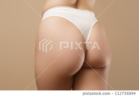 people, health and lifestyle concept - Beautiful 112738894