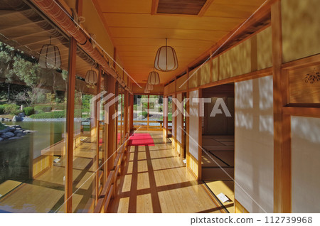 福岡縣遠賀郡旅遊景點蘆屋龜之裡茶道池塘的走廊 112739968