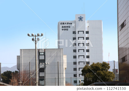 從近代大學校園看近代大學高中 從近代大學校園看近代大學高中 112741530