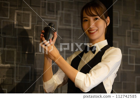 調酒師的女人 112742585