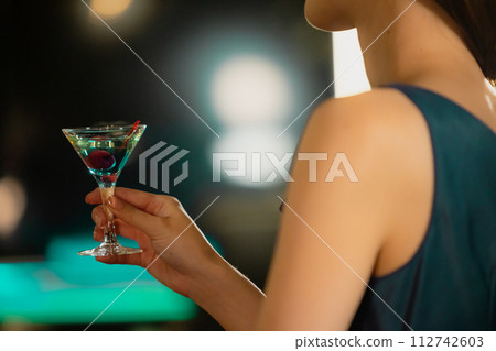 Couple drinking champagne Couple drinking champagne 112742603