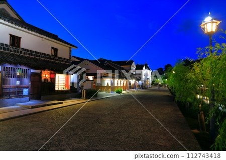 [Okayama Prefecture] Night view of Kurashiki Bikan Historical Quarter 112743418