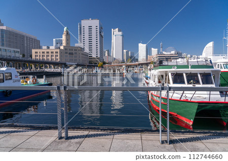 <Kanagawa> Yokohama cityscape, Queen Tower 112744660